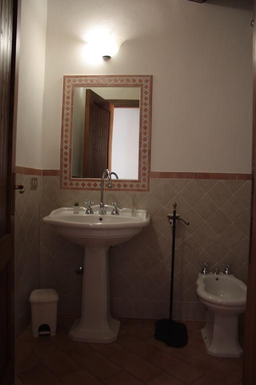 Il Vallone Di Melezzole Vila Exterior foto