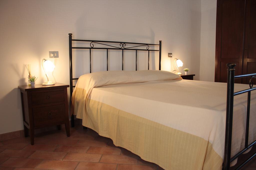 Il Vallone Di Melezzole Vila Exterior foto