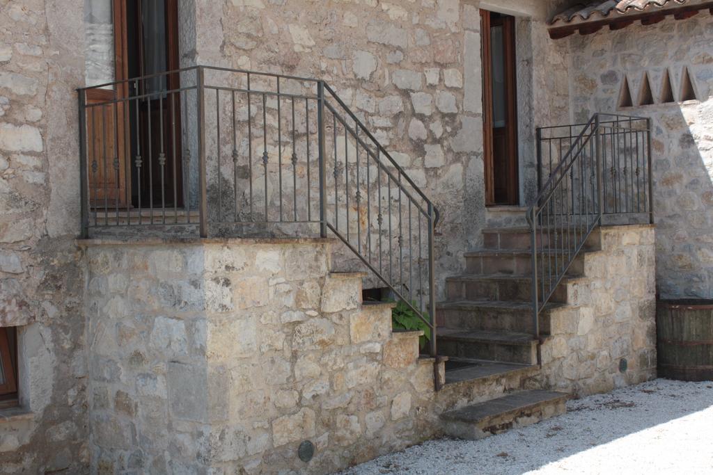 Il Vallone Di Melezzole Vila Exterior foto